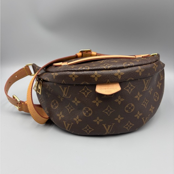 ‼️BUMBAG‼️Louis Vuitton Bumbag monogram - Picture 2 of 2